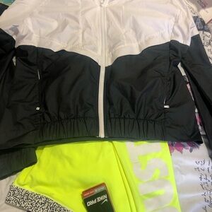 Nike Women's Black and White Bomber Jacket & leggings